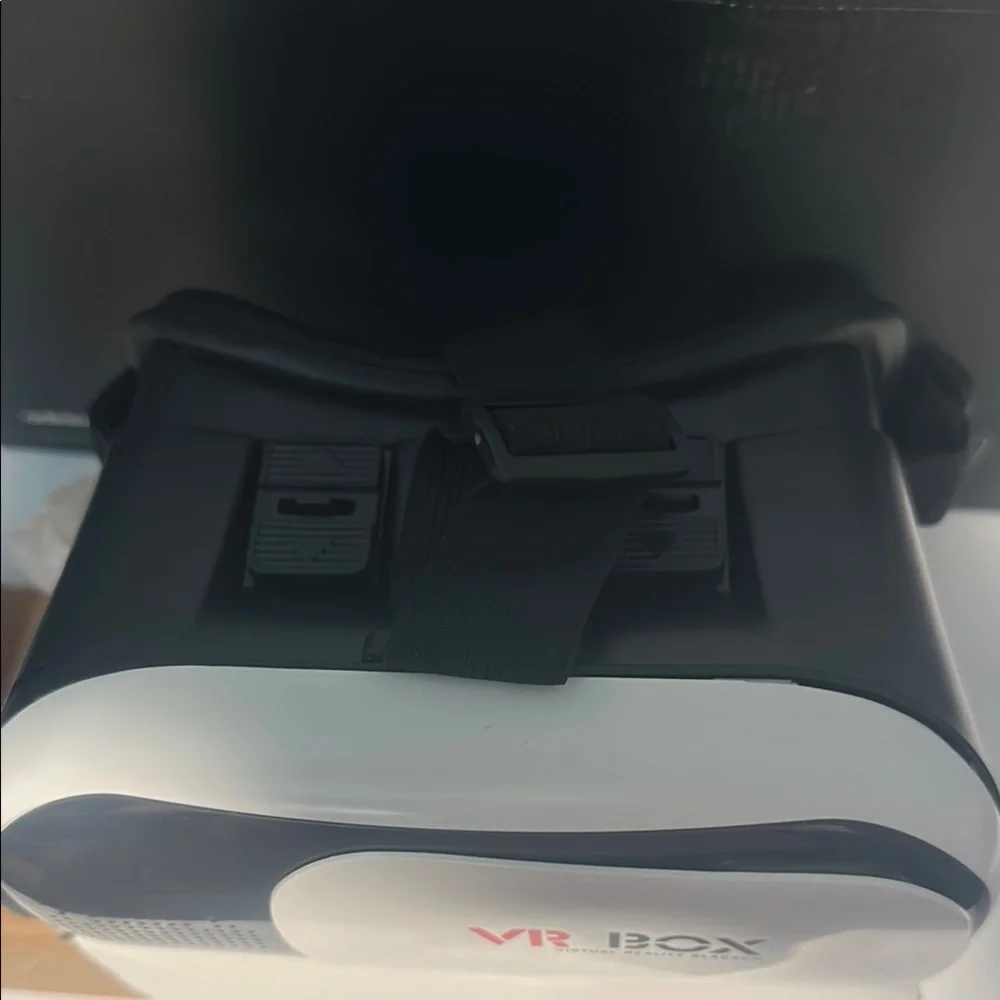 Virtual Reality Glasses - White